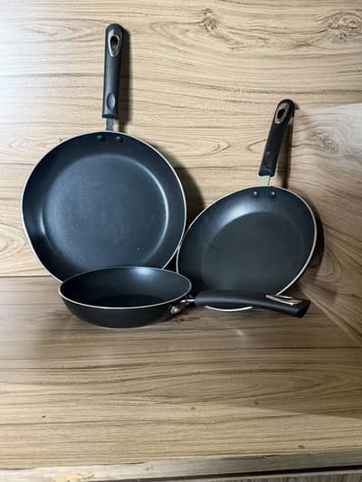 Non stick fry pan