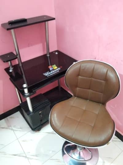 computer Trolly & Chair