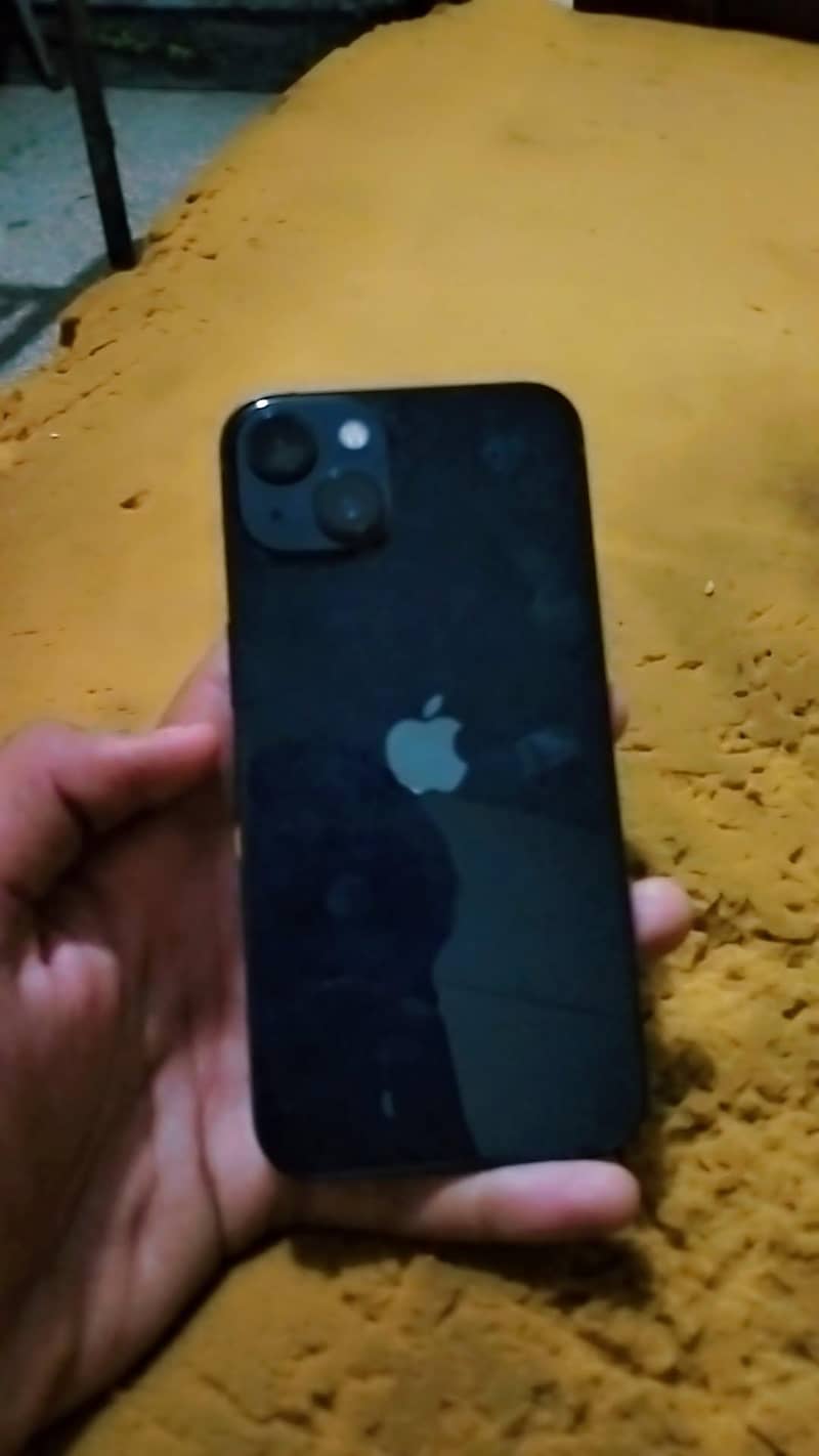 Apple iPhone 13 2