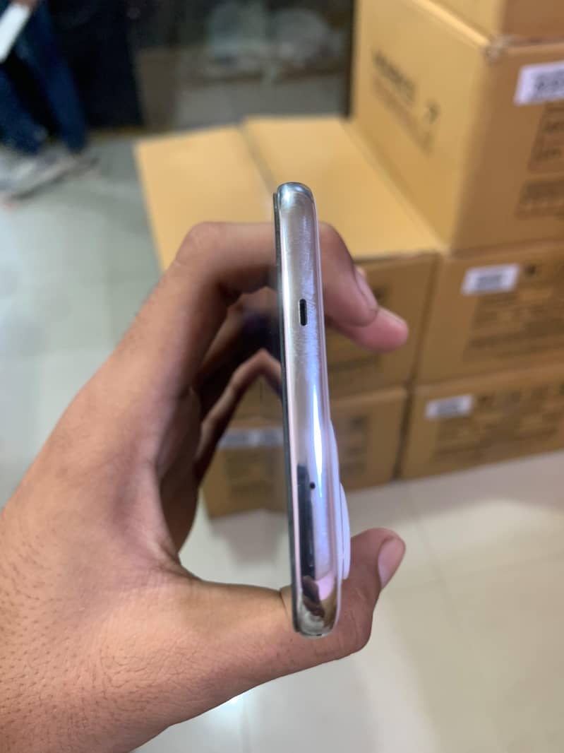 Tecno spark 40 pro plus 2