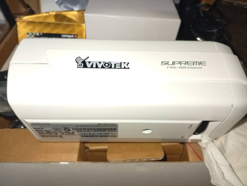VIVOTEK   NETWORK CAMERA  IP8151P 5