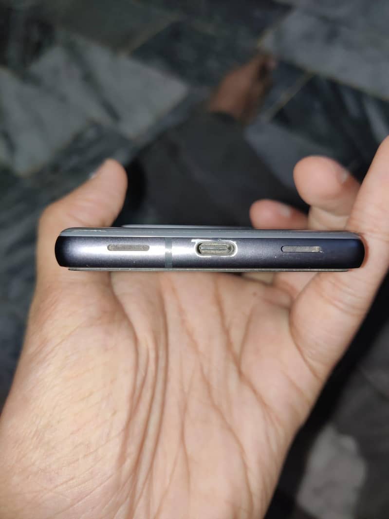 Google Pixel 7a 2