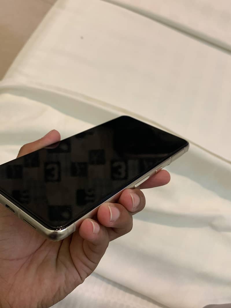 Google Pixel 8 Pro 1