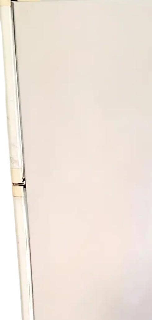Full size fridge 0
