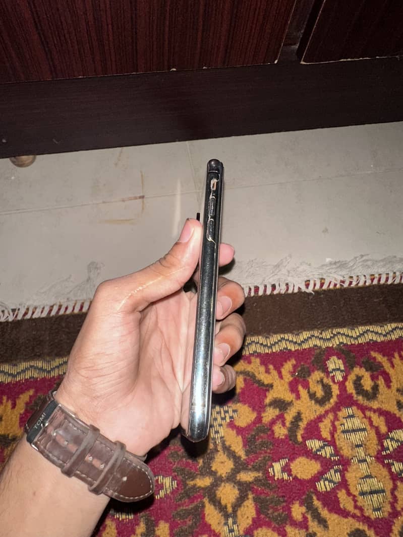 Apple iPhone X 2