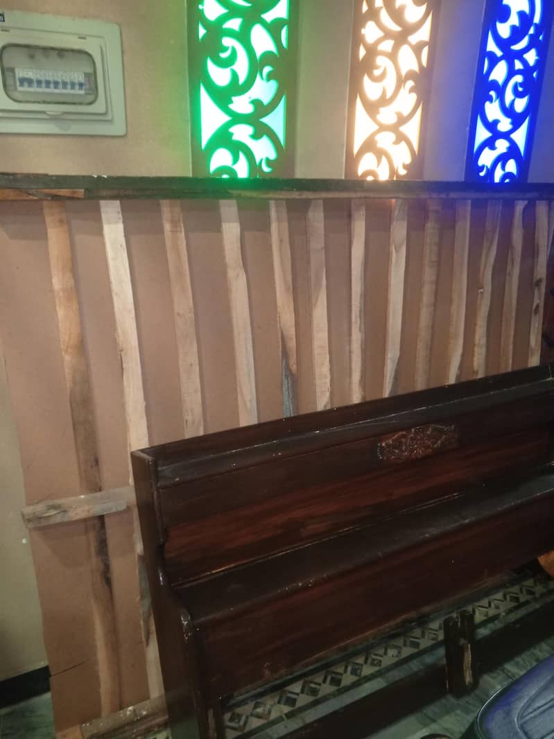 wooden bed 1