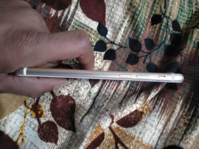Apple iPhone 7