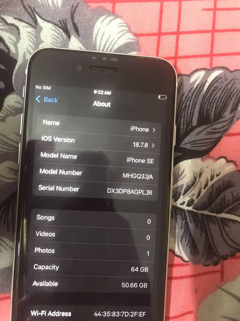 iPhone se 2 6