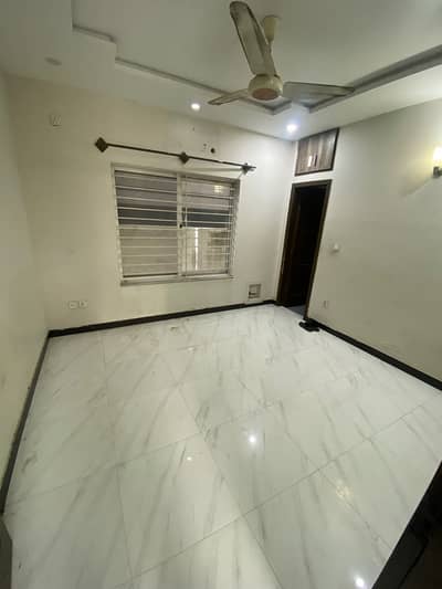 4.4 Lower portion for rent for small family