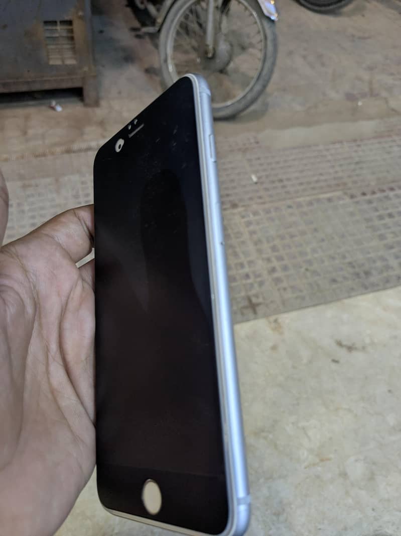 Apple iPhone 8 Plus 7