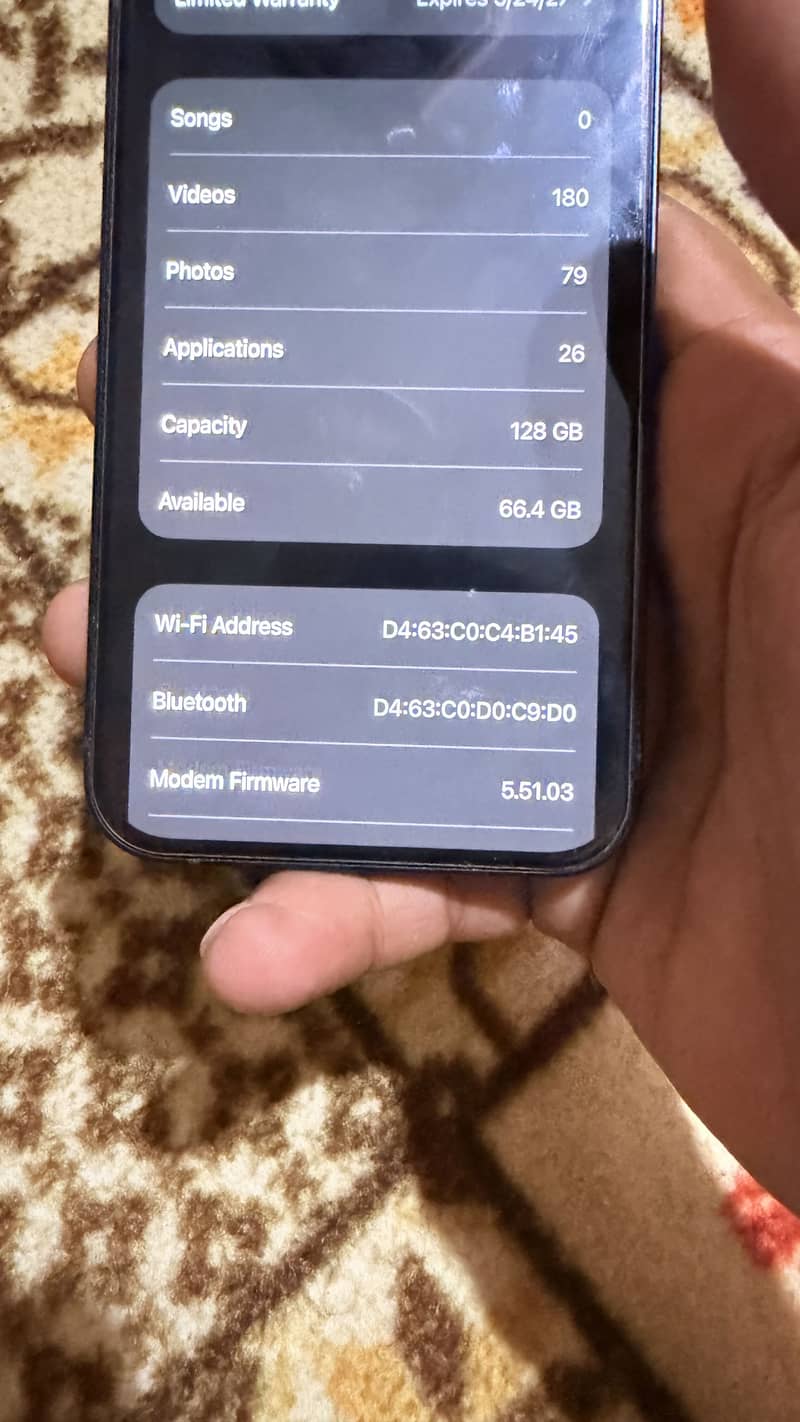 Apple iPhone 13 6