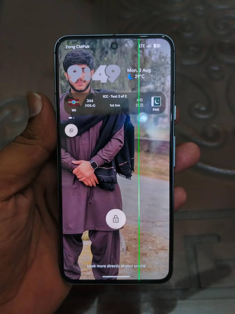 Google Pixel 8 1