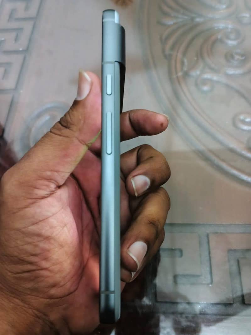 Google Pixel 8 3
