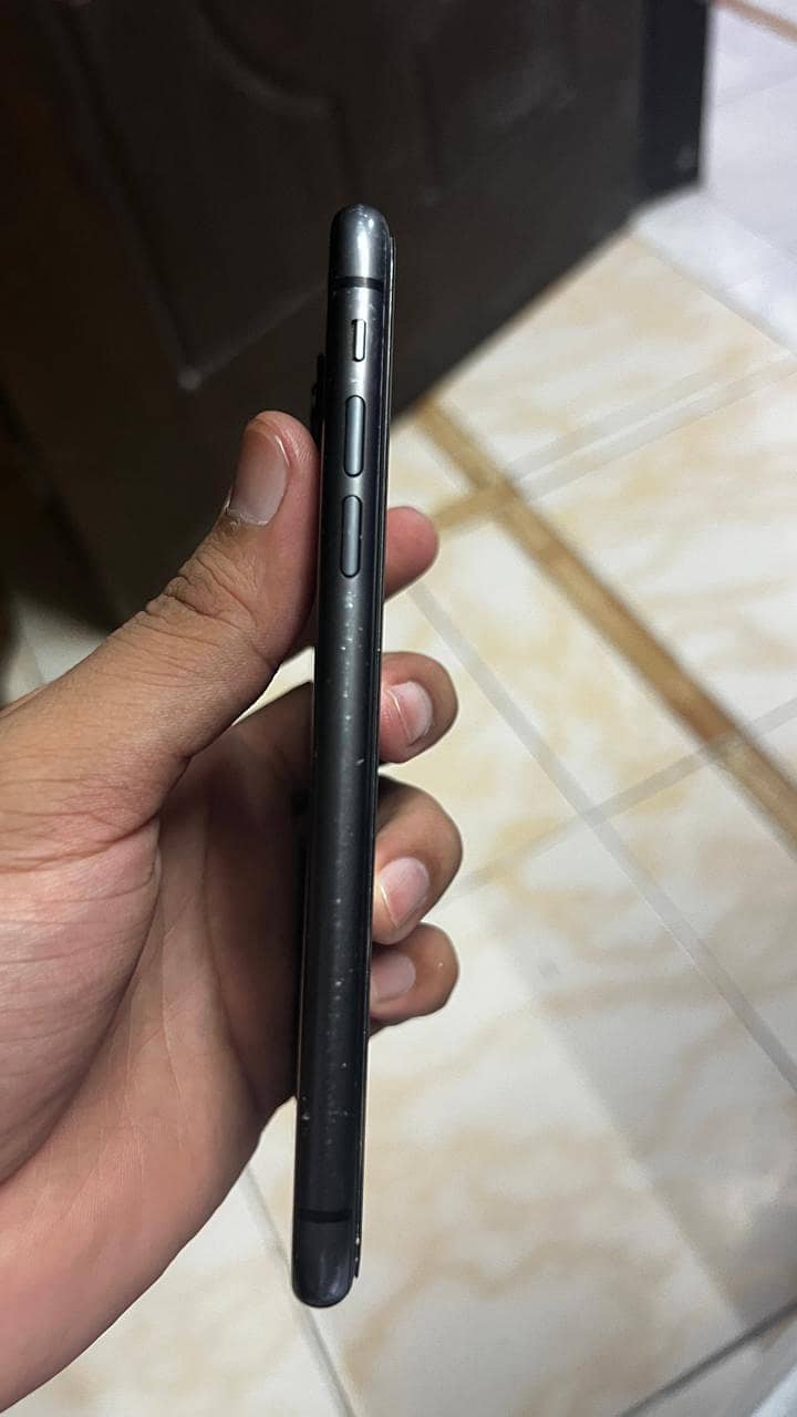 Apple iPhone 11 5