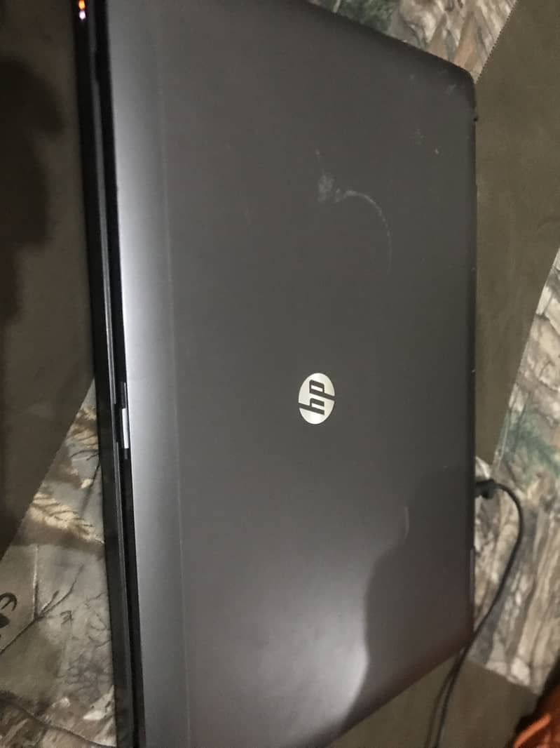 Laptop 0