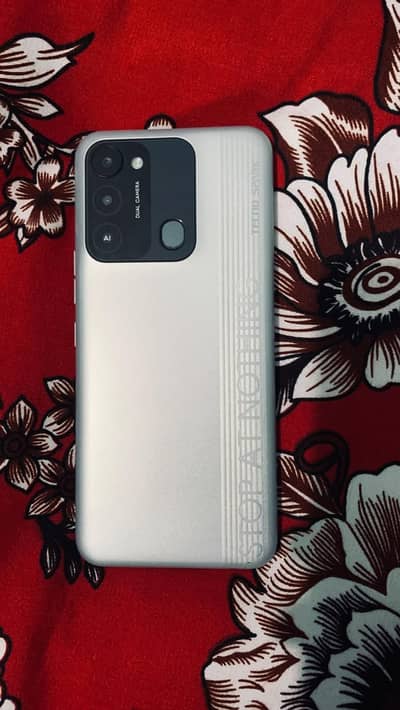 Tecno Spark 8C