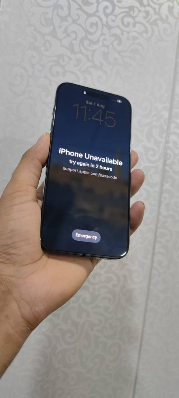 Apple iPhone 16 Pro Max 6
