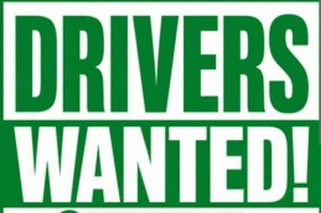 Driver Chahey Gher Ki Car Drive kernay k Lie Johar Block 9