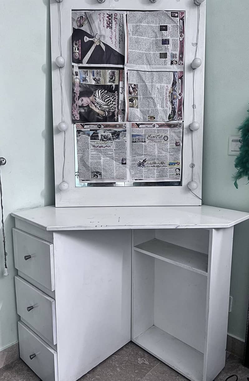 Dressing/Vanity table white 0