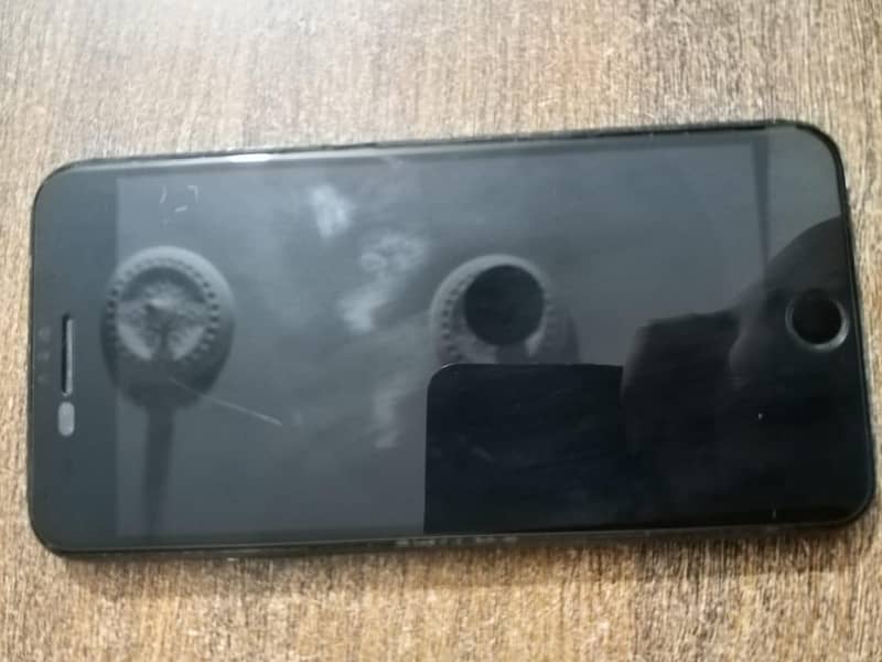 IPHONE 7 PLUS 1