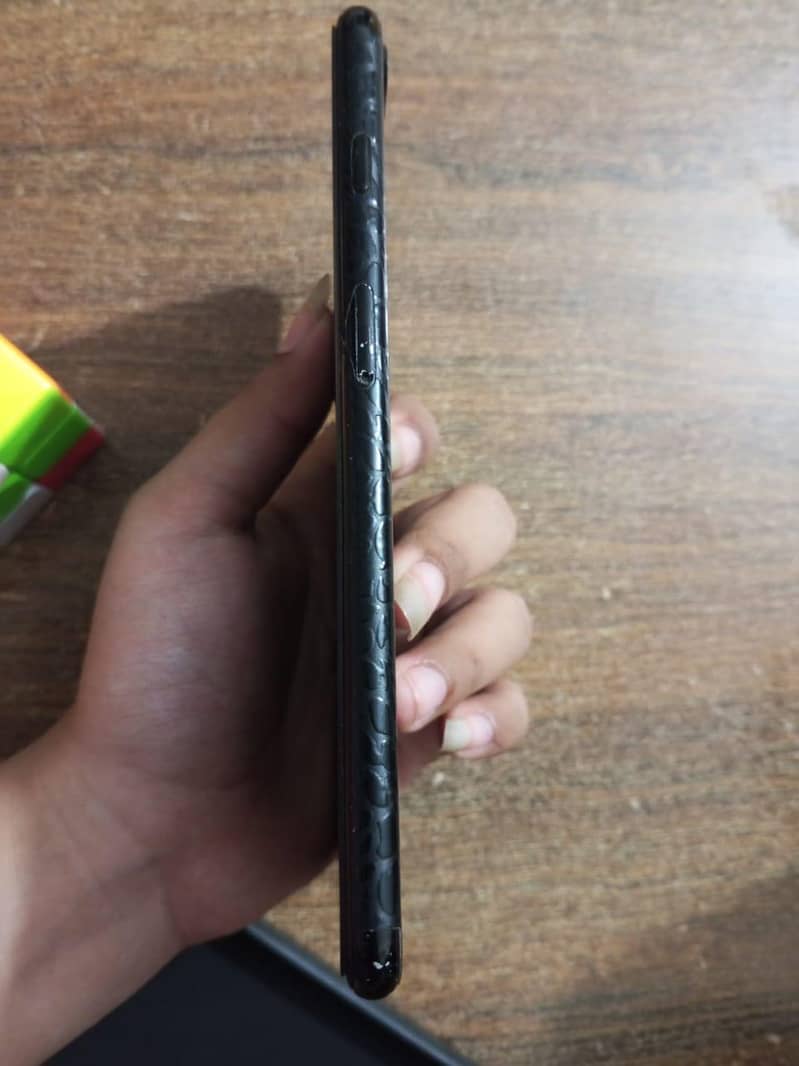 IPHONE 7 PLUS 3