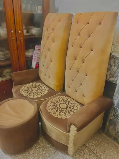 2 sofas+ table for sale