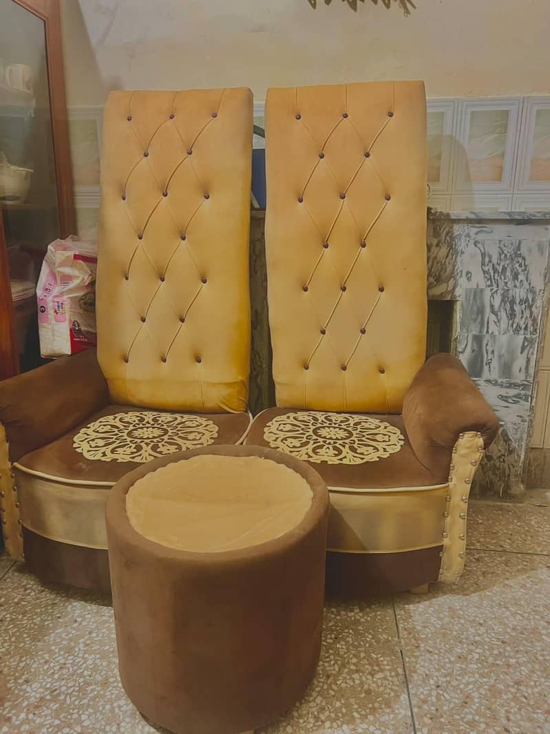 2 sofas+ table for sale 1