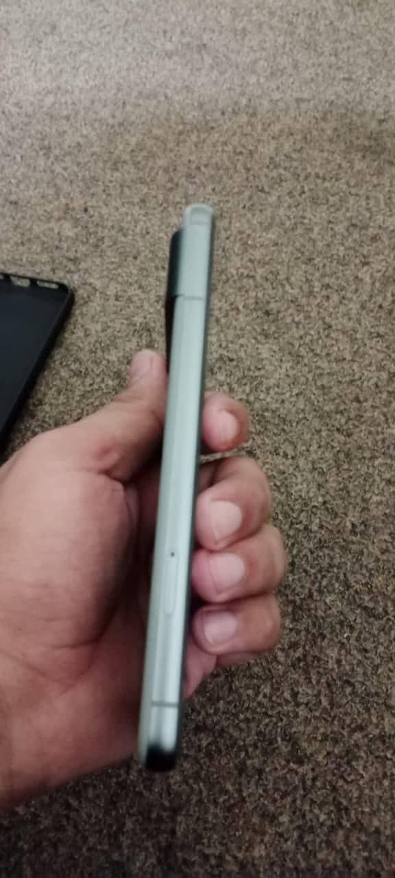 Google Pixel 8 3