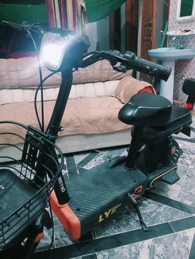 Electric scooter