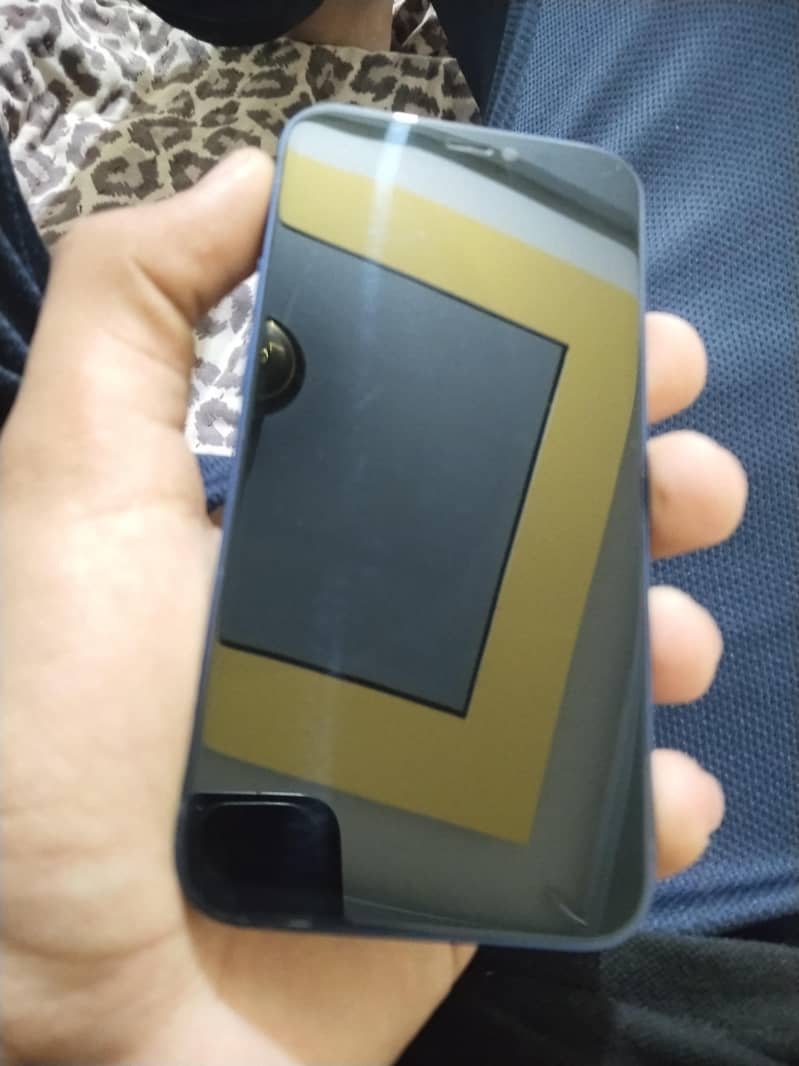 iPhone 12 mini 1