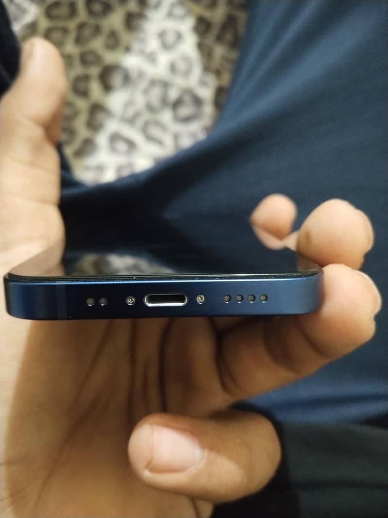 iPhone 12 mini 5