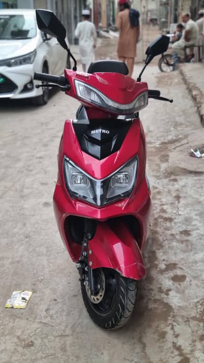 Metro thrill electric scootey