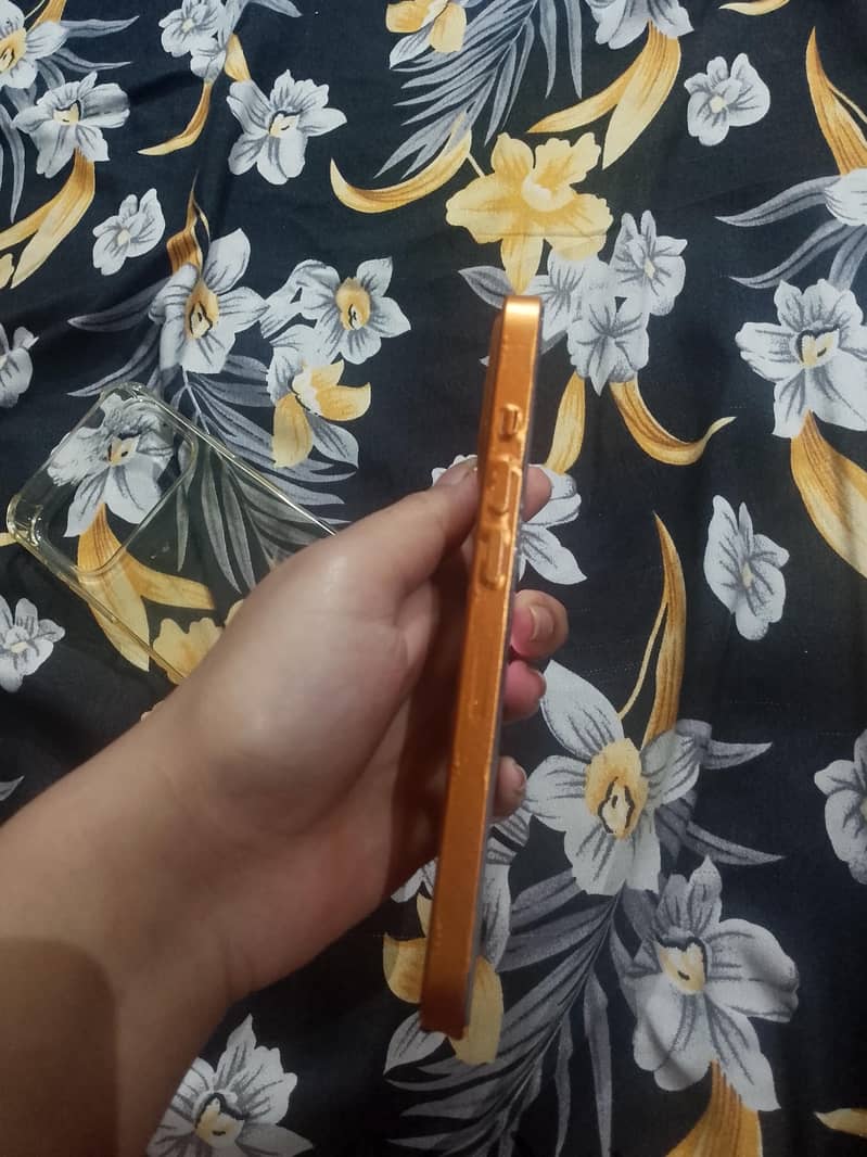 Apple iPhone 13 Pro 3