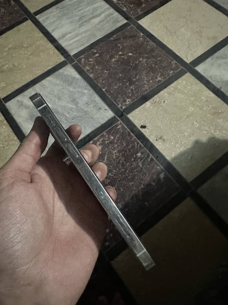 Apple iPhone 12 Pro 4