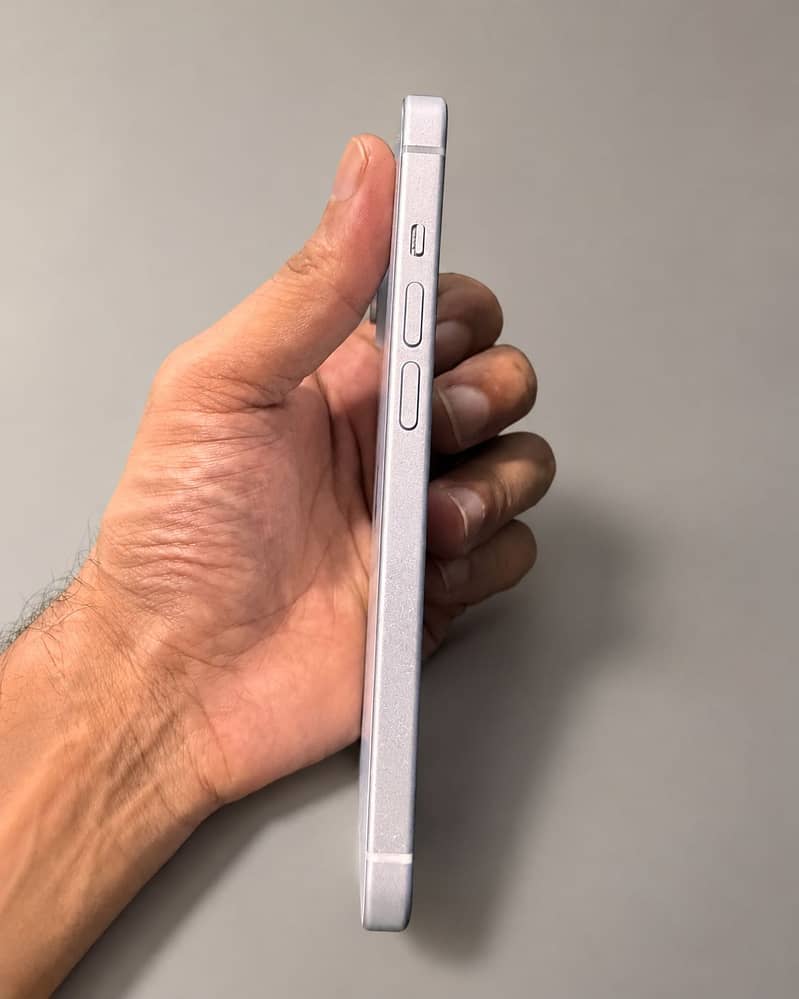 Apple iPhone 15 2