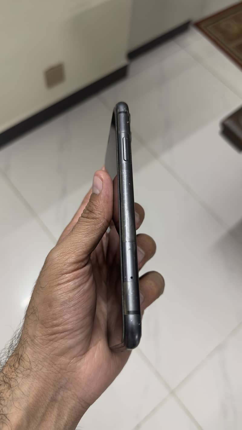 Apple iPhone 11 11