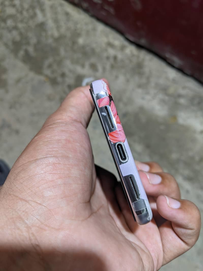 Google Pixel 8 Pro 4