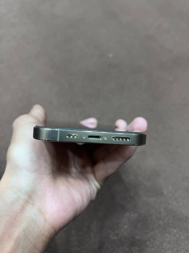 Apple iPhone 12 Pro 2