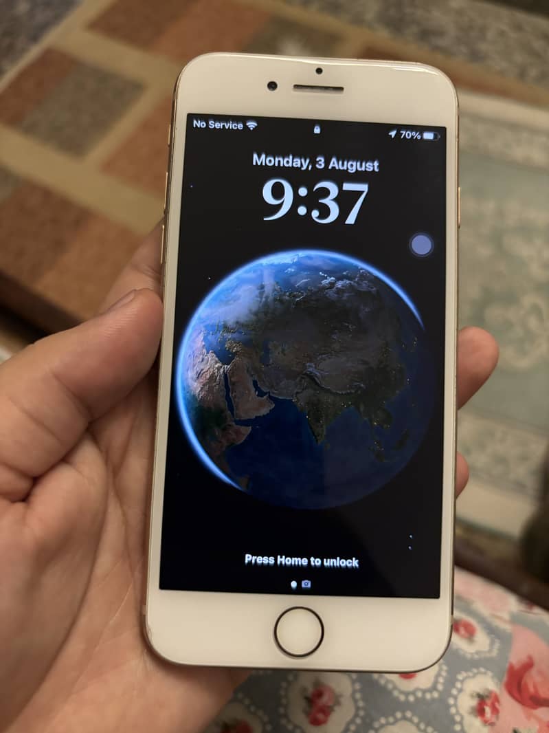 Apple iPhone 8 4
