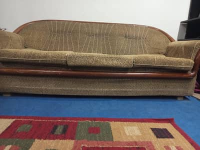 5 seater sofa set and center table for sale