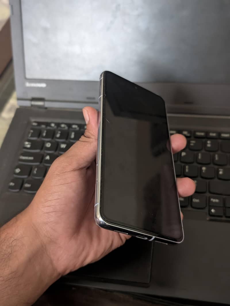 Google Pixel 8 Pro 2