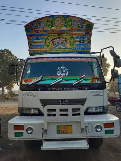 10 whealer full body truck urgent sale on cash payment