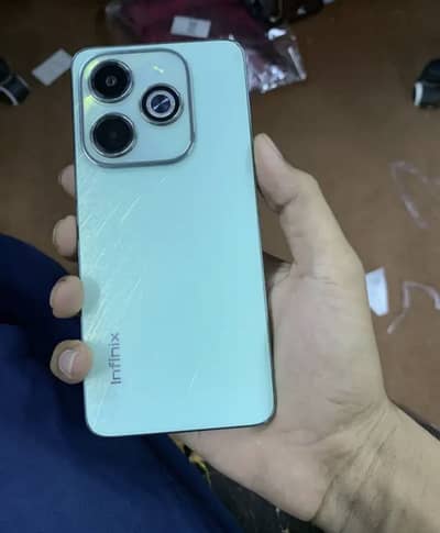 Infinix Hot 40i 8/128