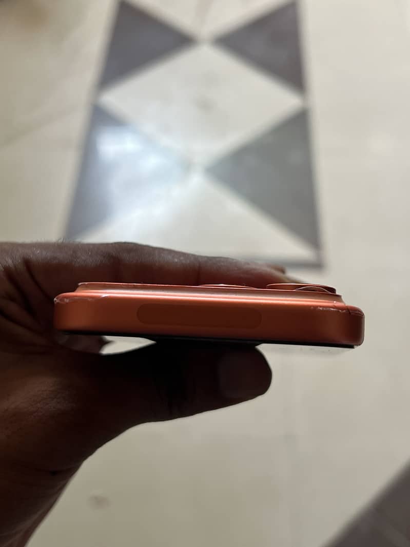 Apple iPhone 17 Pro Max 1