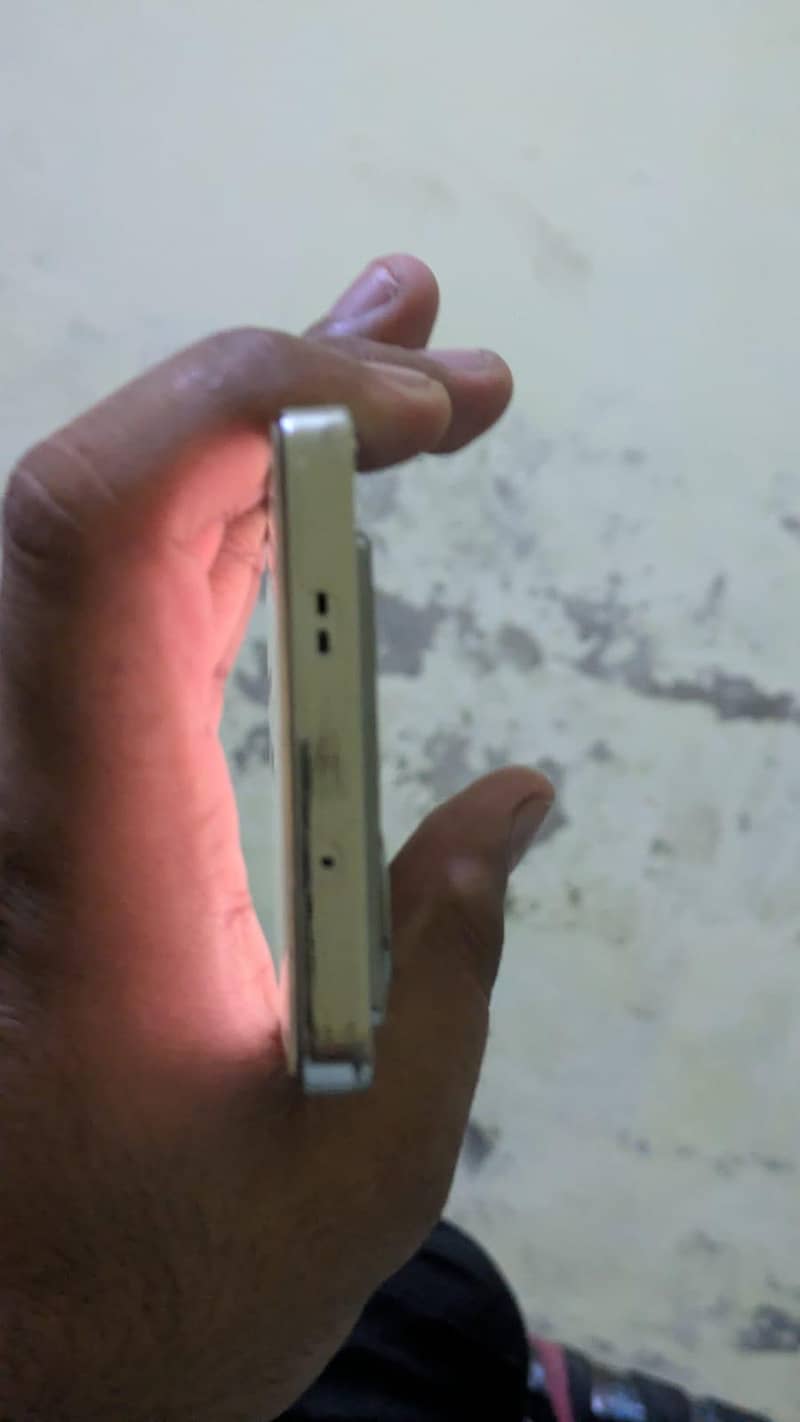 Infinix Note 40 5