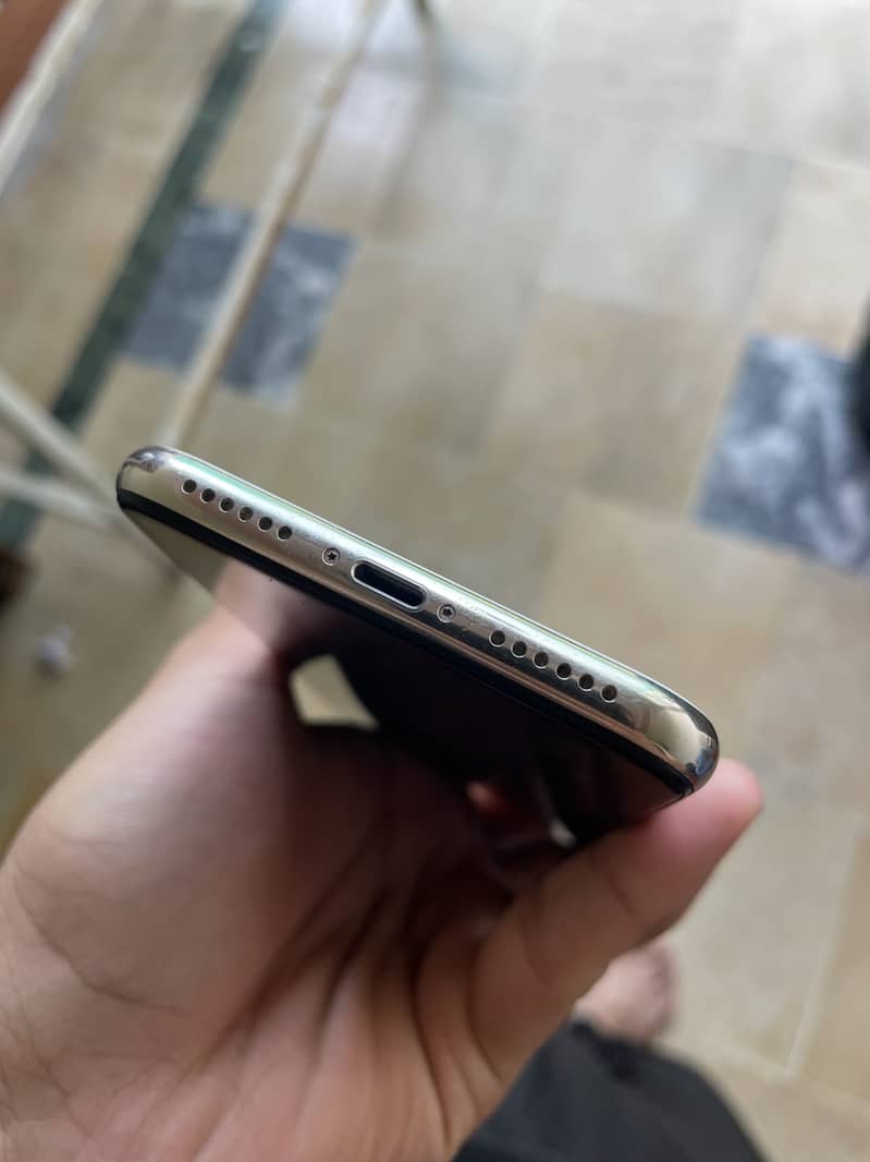 Apple iPhone X 1