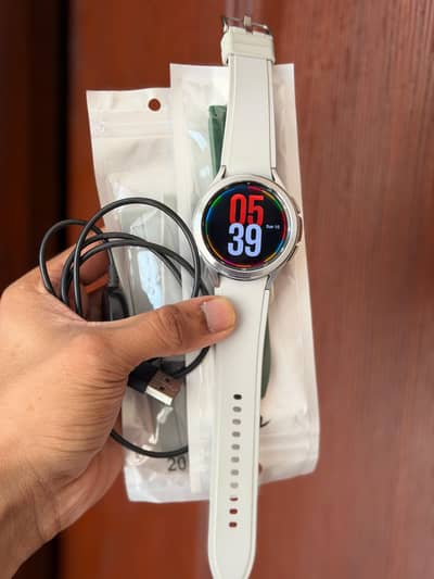 Samsung Galaxy Watch 4 Classic Silver