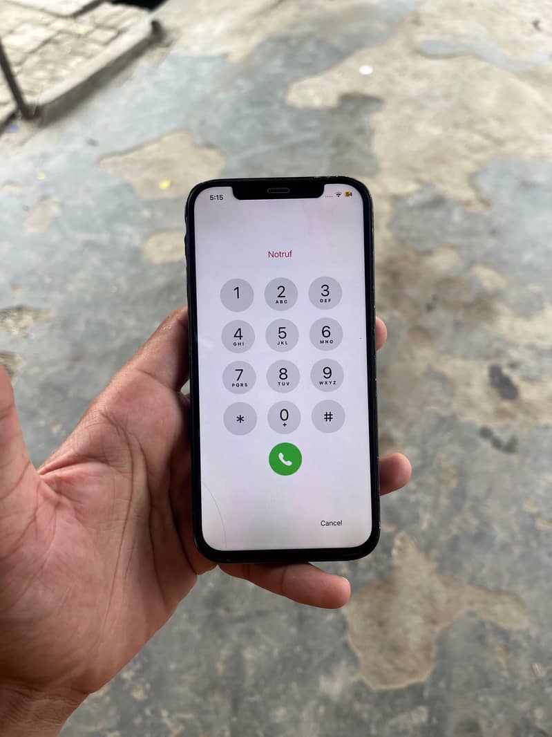 Apple iPhone 12 1