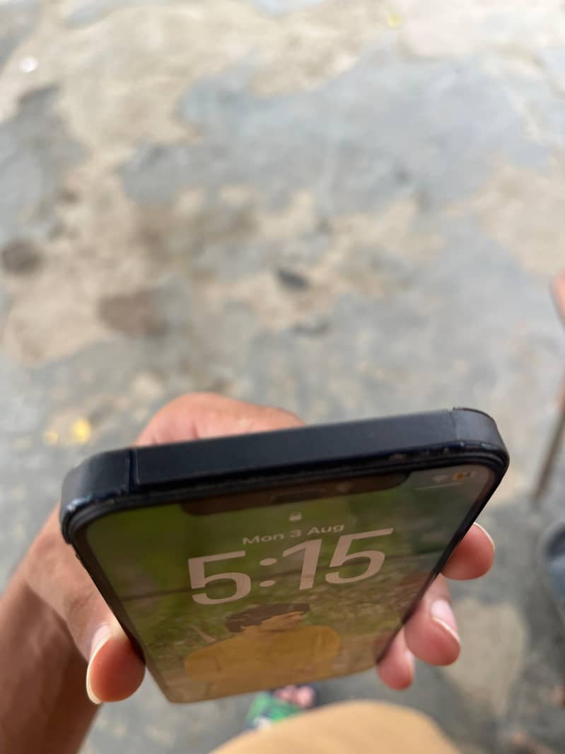 Apple iPhone 12 2
