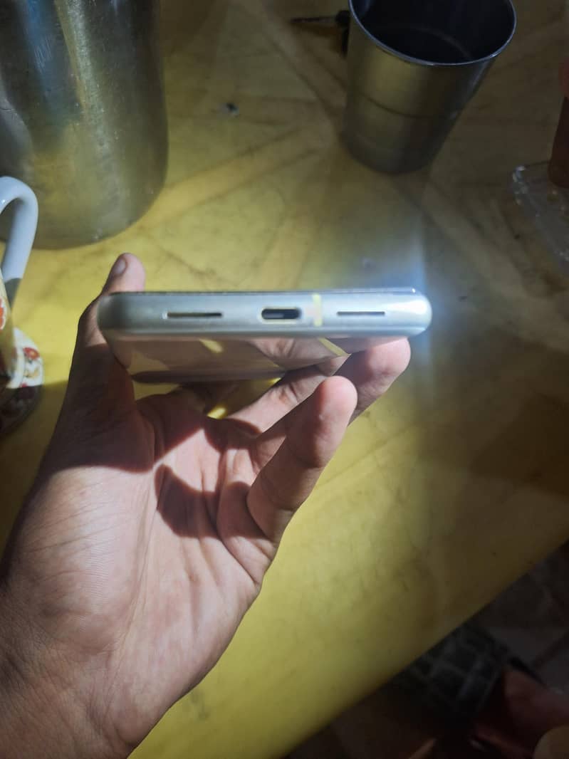 Google Pixel 7 3